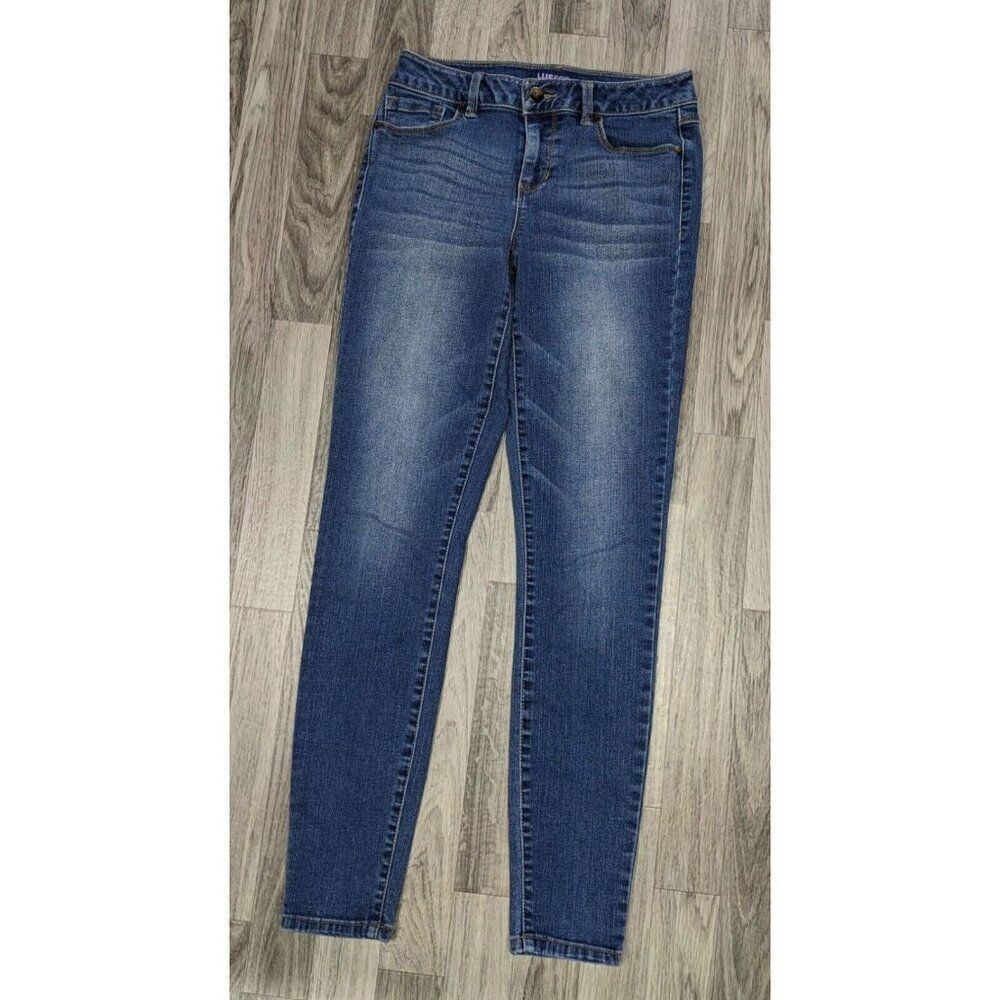 (3/$35) Blue Spice Juniors Size 3 Pockets Skinny Whiskered Denim Blue Jeans